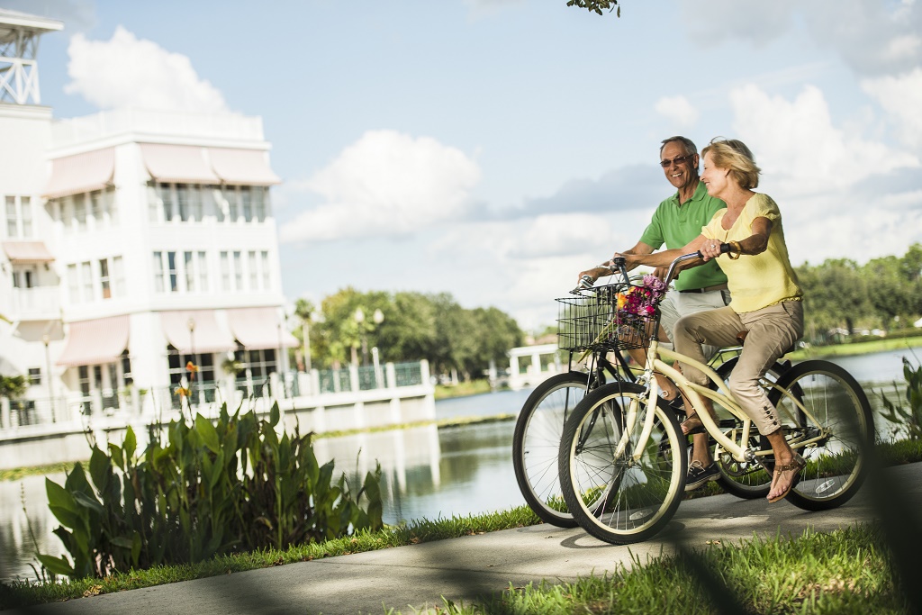 Passeio de bicicleta por Celebration Town